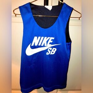 NIKE REVERSIBLE BASKETBALL JERSEY UNISEX FOR KIDS ROYAL BLUE OR BLACK SMALL